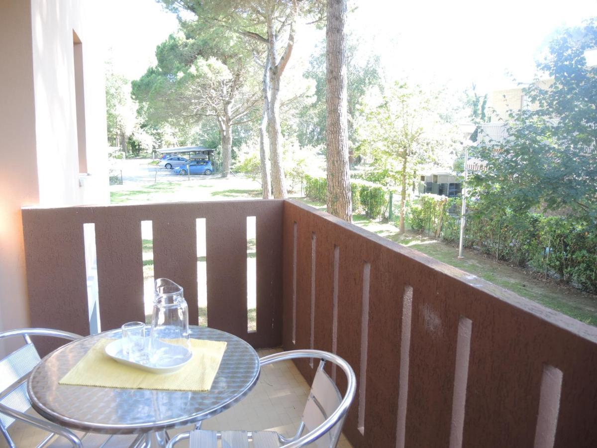 Condominio Corinzia Bibione Eksteriør billede