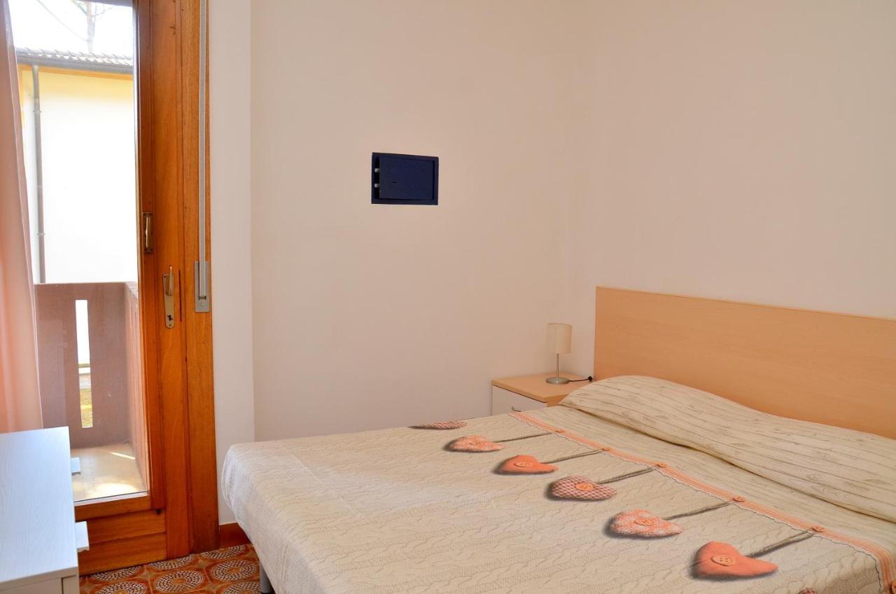 Condominio Corinzia Bibione Eksteriør billede
