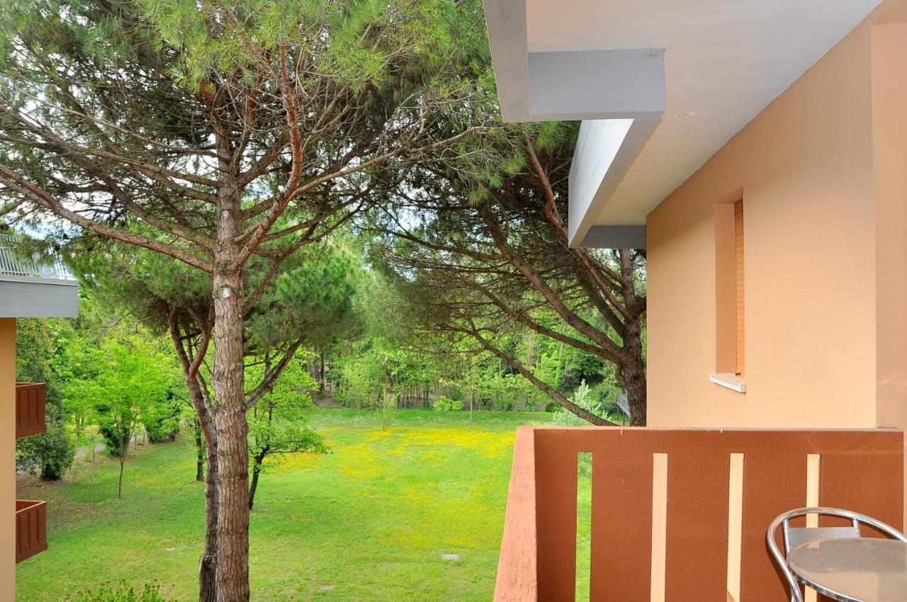Condominio Corinzia Bibione Eksteriør billede