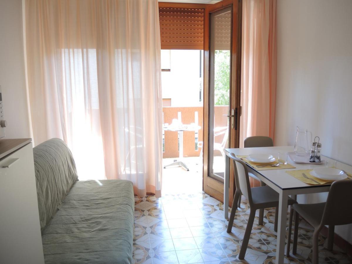 Condominio Corinzia Bibione Eksteriør billede