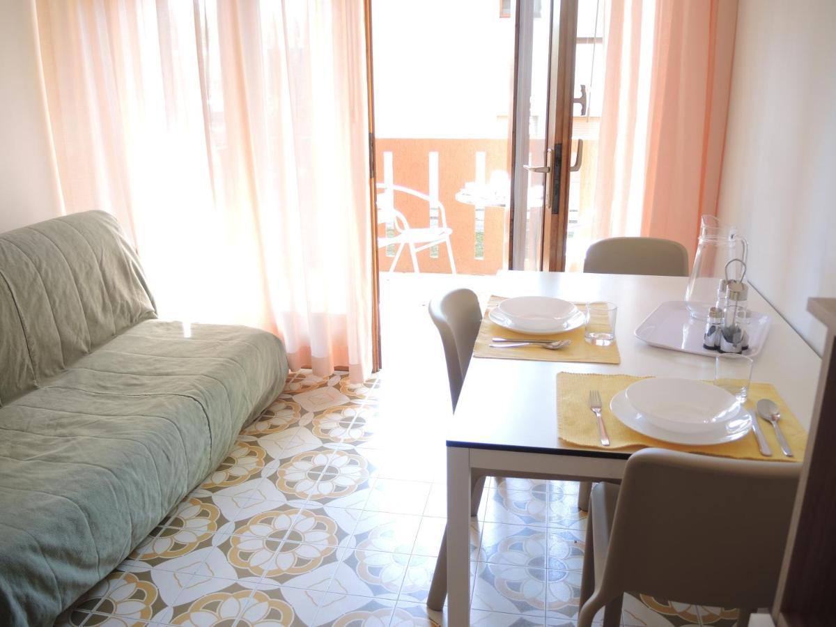 Condominio Corinzia Bibione Eksteriør billede