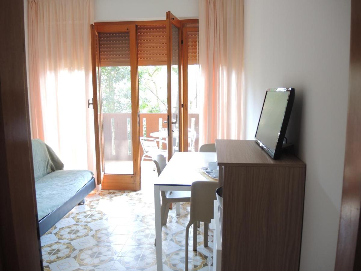 Condominio Corinzia Bibione Eksteriør billede